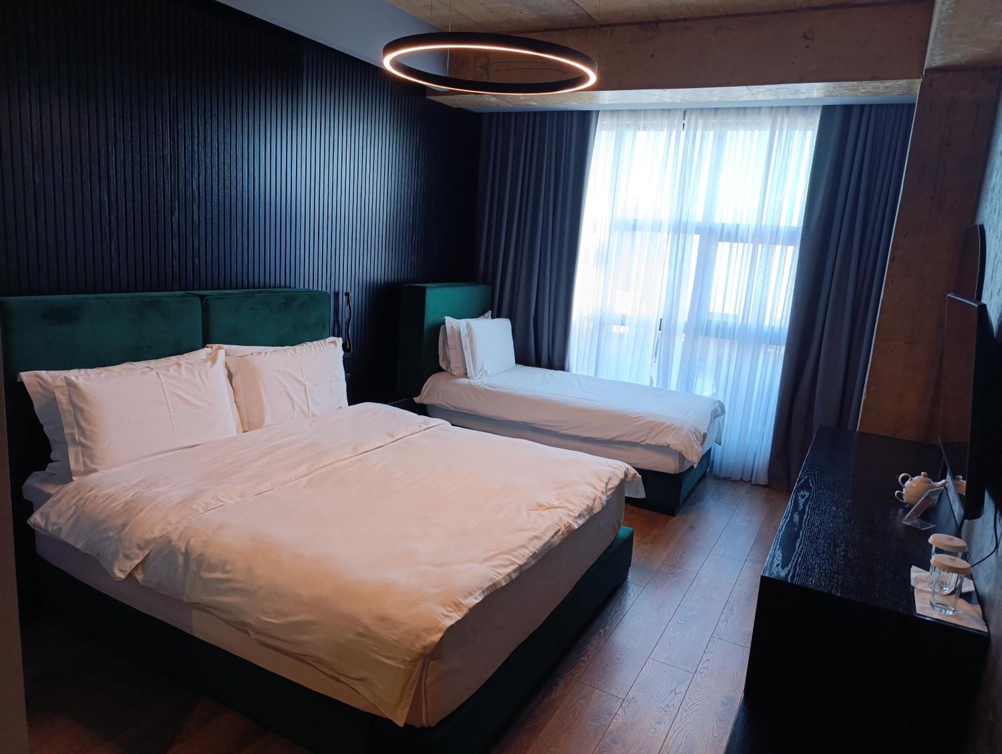 Toka Hotel Restaurant Udenisht Eksteriør bilde