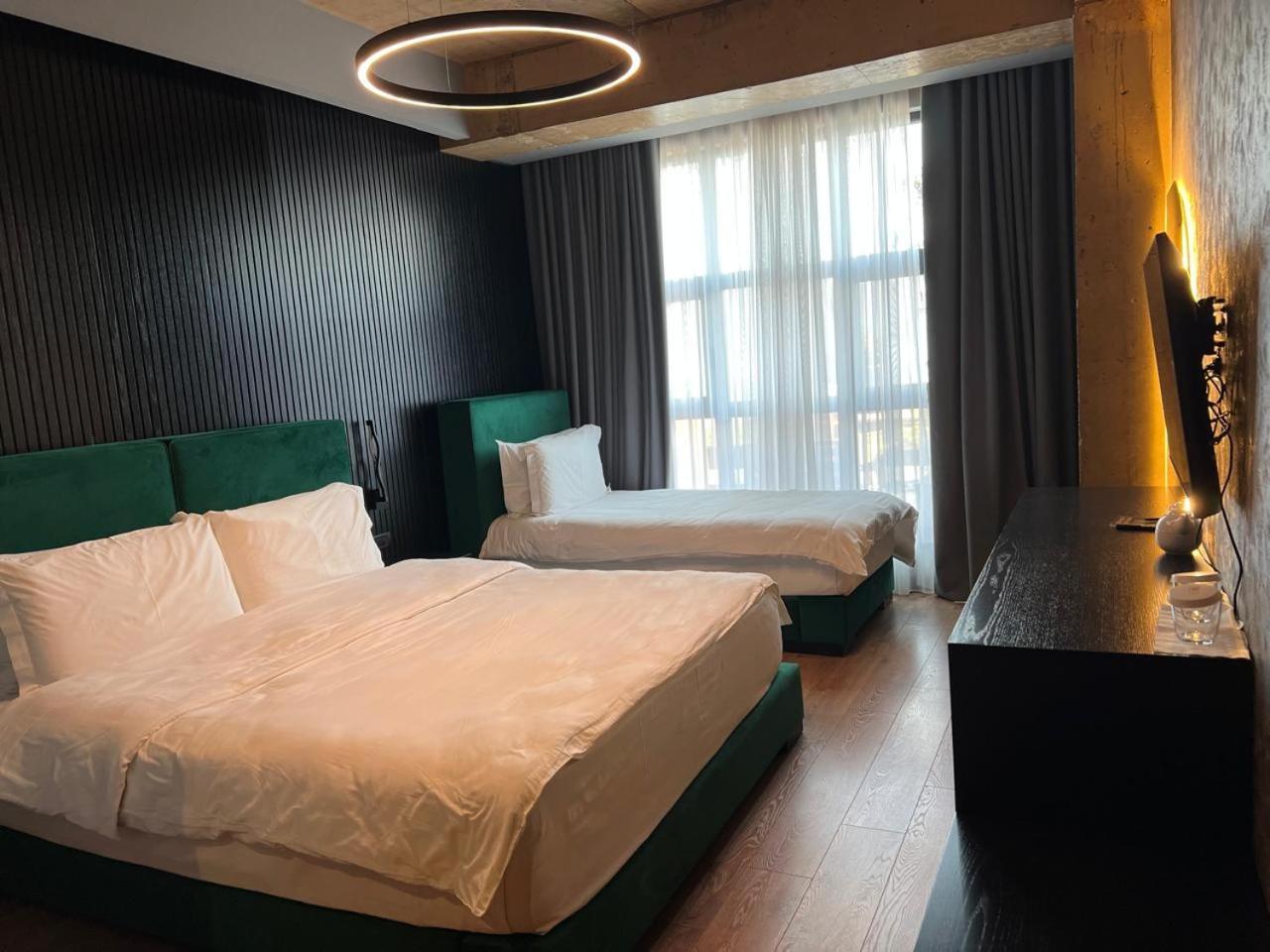 Toka Hotel Restaurant Udenisht Eksteriør bilde